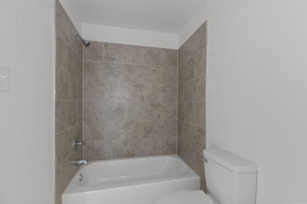 6840 Fairway Drive - Photo 18