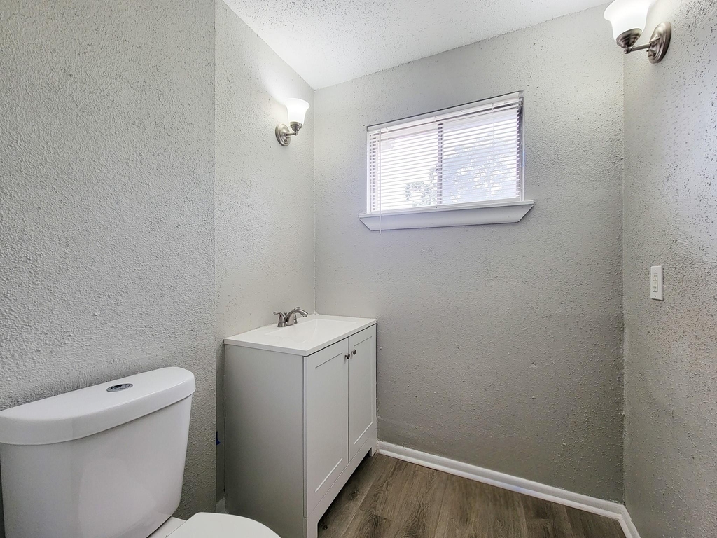 3121 Proswimmer Street - Photo 8