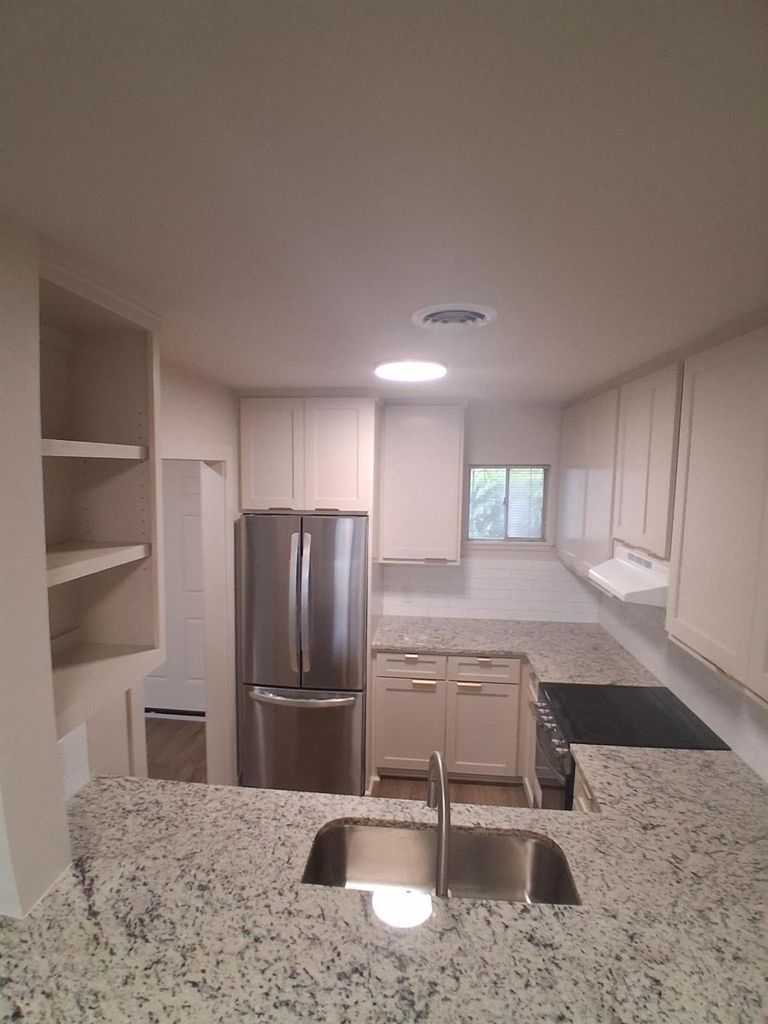 8906 Ilona Lane - Photo 2