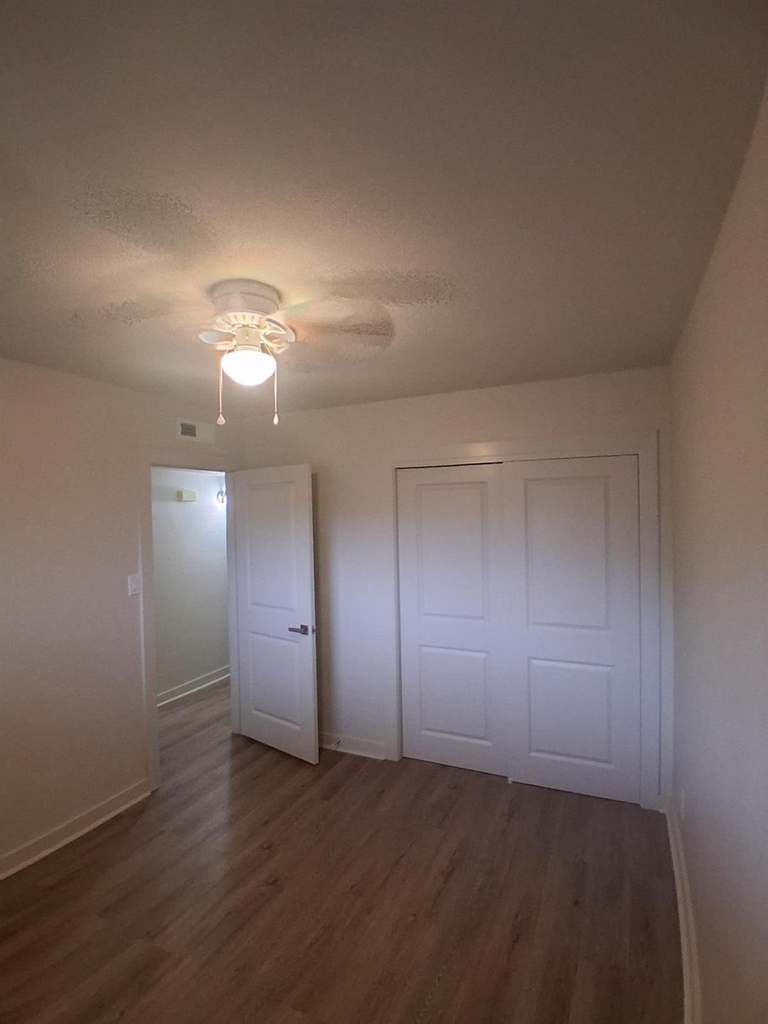 8906 Ilona Lane - Photo 11