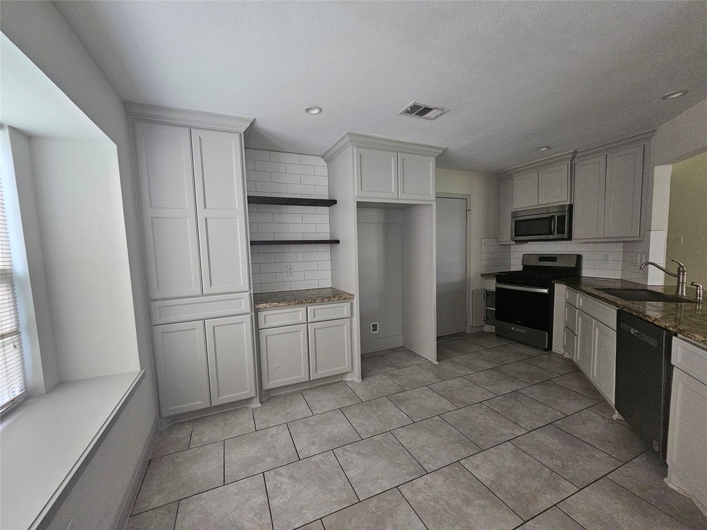 3206 Pebble Lake Drive - Photo 10