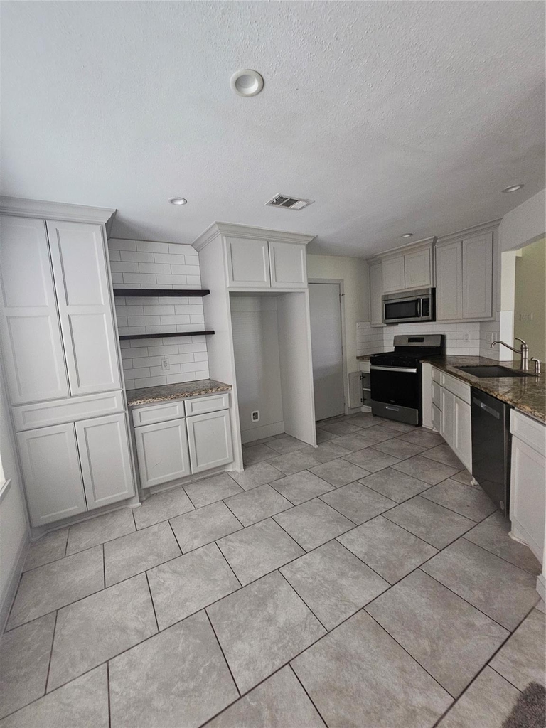 3206 Pebble Lake Drive - Photo 11
