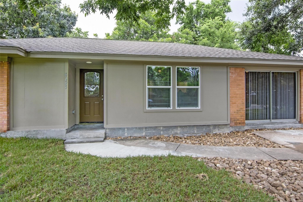 6225 Indigo Street - Photo 3
