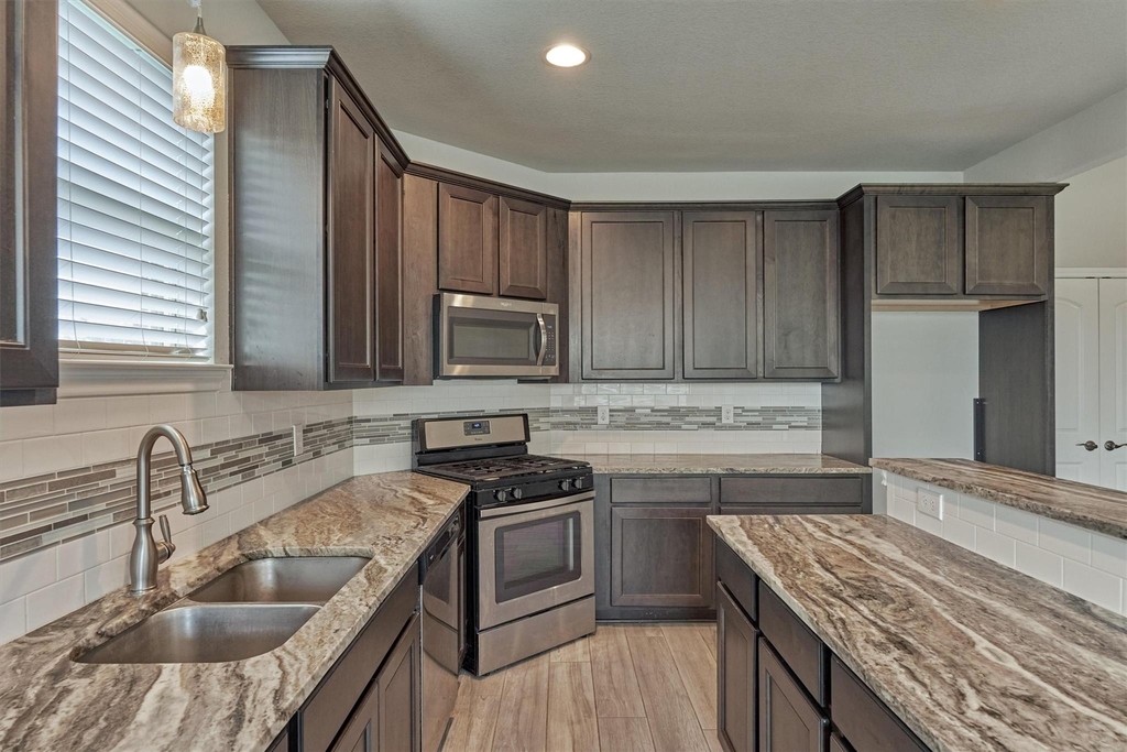 180 Racetrack Lane - Photo 3