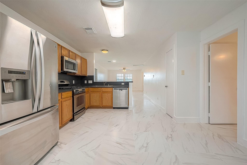 20939 Young Meadows Way - Photo 1