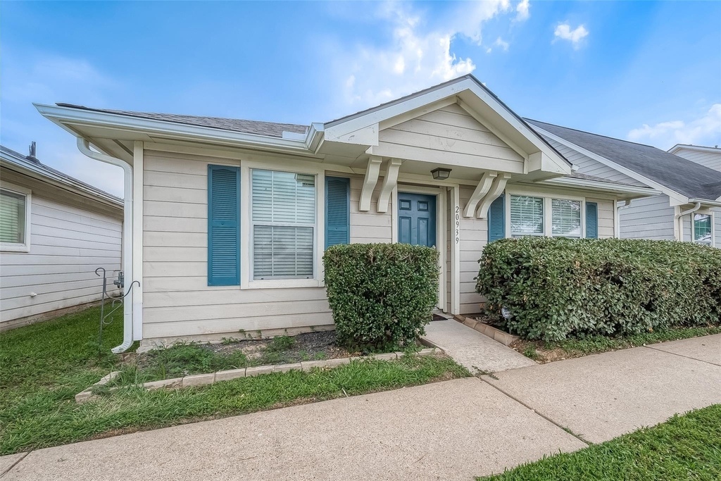 20939 Young Meadows Way - Photo 24
