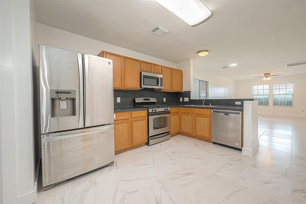 20939 Young Meadows Way - Photo 3