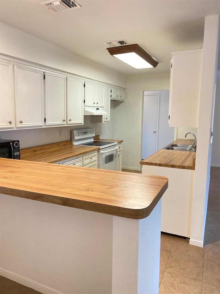 2733 Davis Avenue - Photo 18