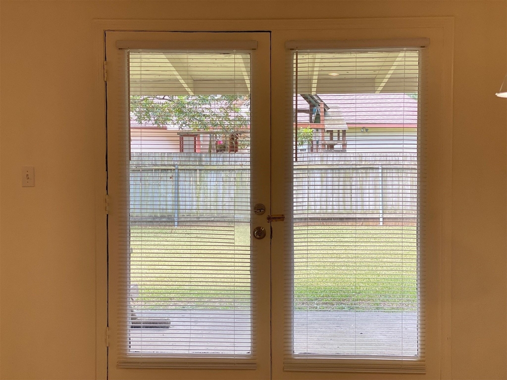 2733 Davis Avenue - Photo 19