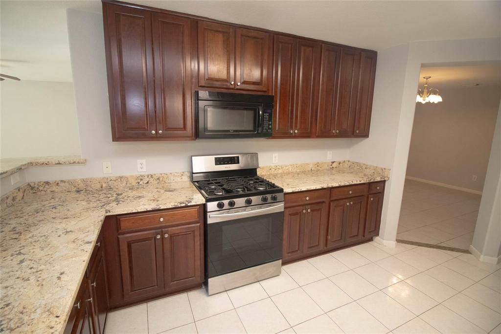 2202 Crossmill Lane - Photo 15