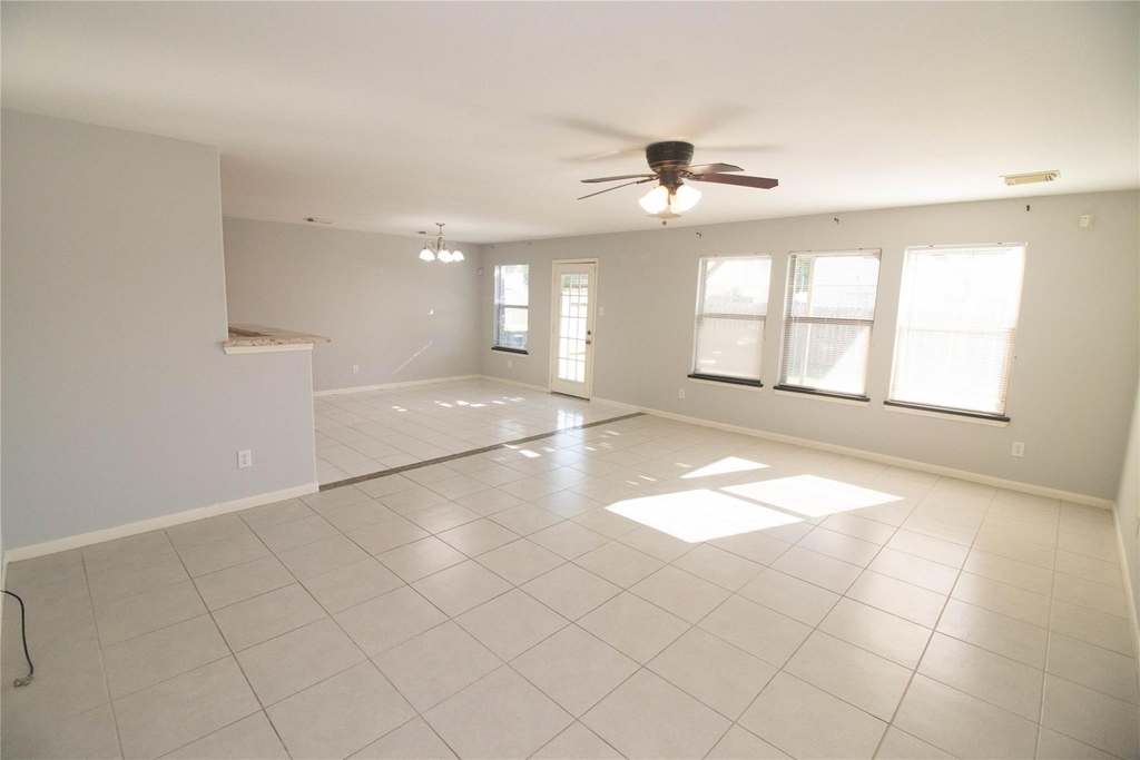 2202 Crossmill Lane - Photo 8