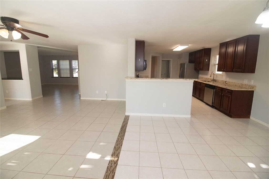 2202 Crossmill Lane - Photo 11