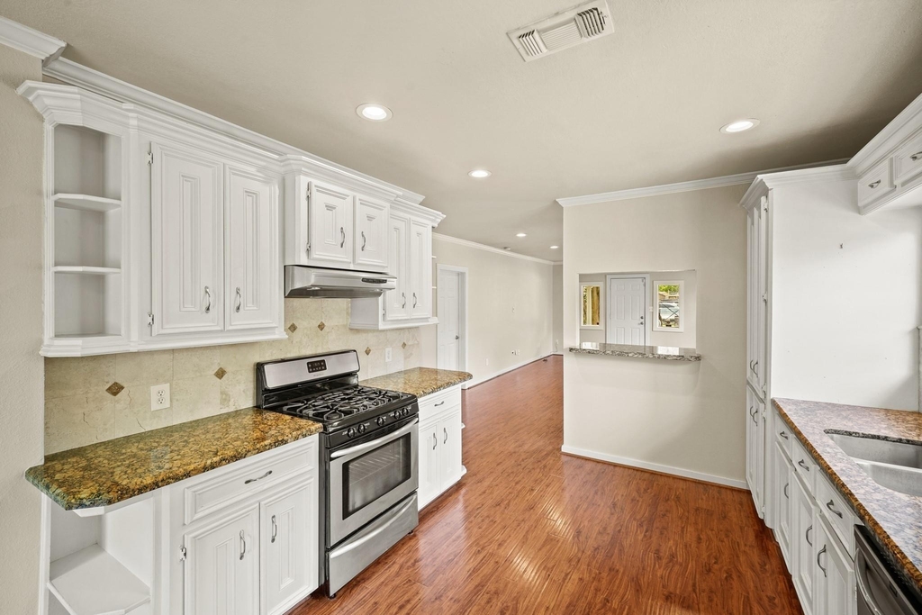 608 Northwood Street - Photo 9