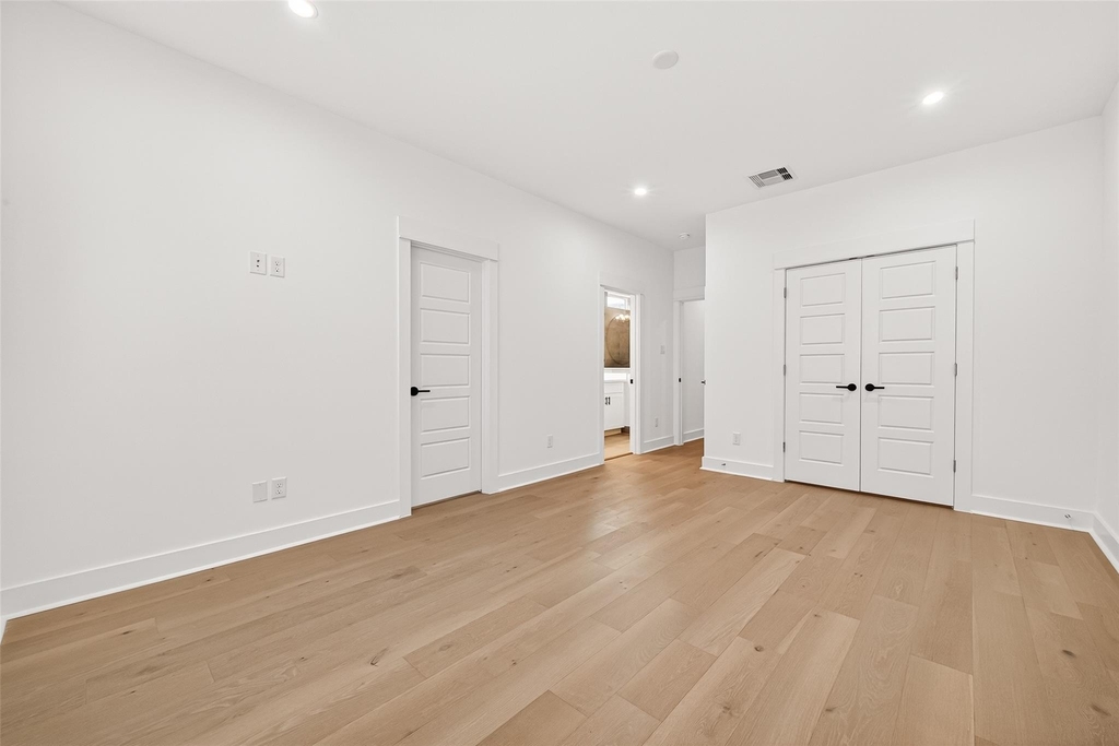 328 Neyland Street - Photo 12