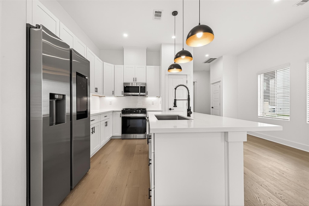 328 Neyland Street - Photo 6
