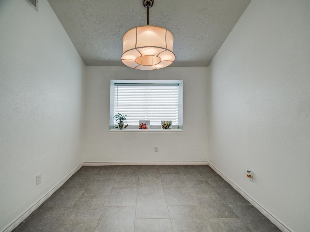 7114 Buchanan Drive - Photo 11