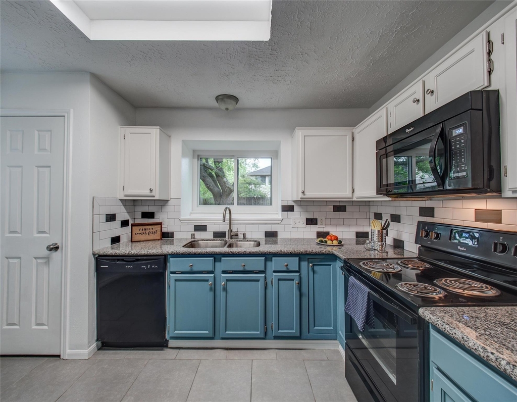 7114 Buchanan Drive - Photo 14