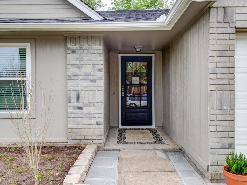 7114 Buchanan Drive - Photo 3