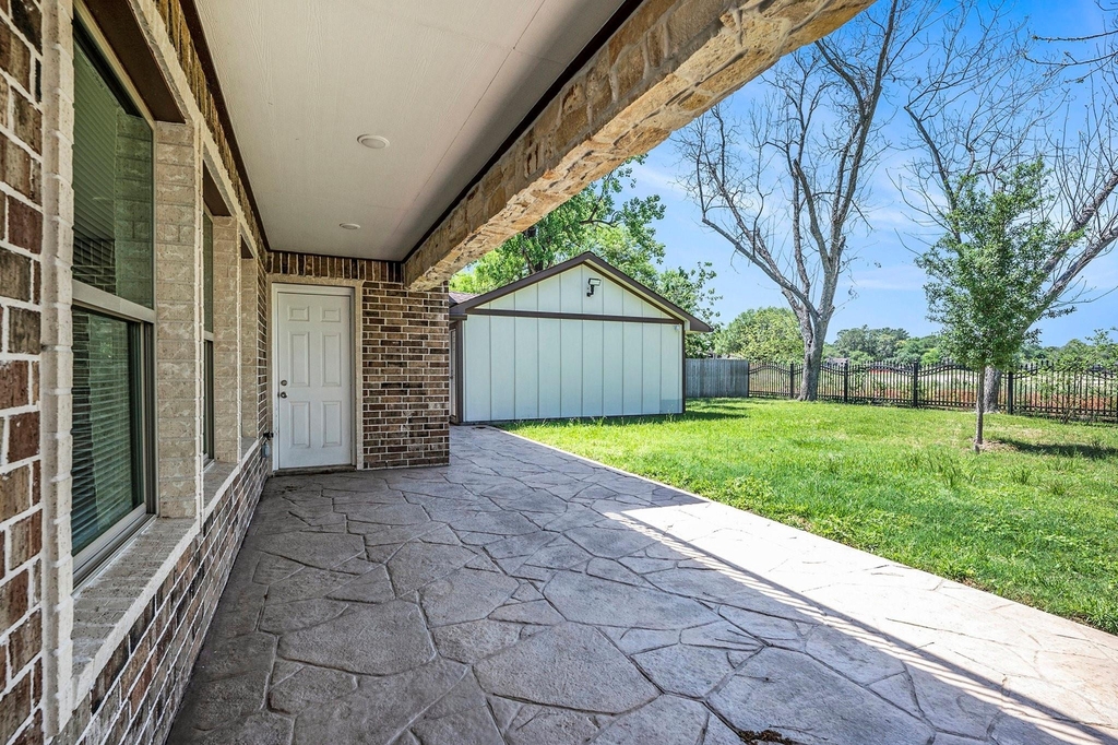 7711 Antoine Drive - Photo 28