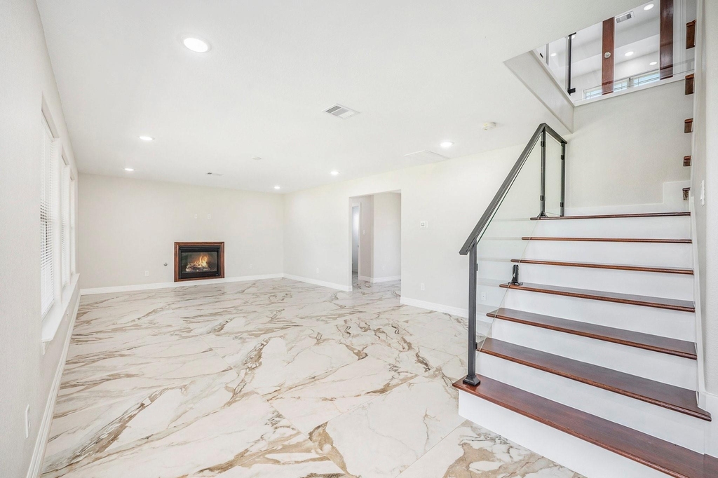7711 Antoine Drive - Photo 7