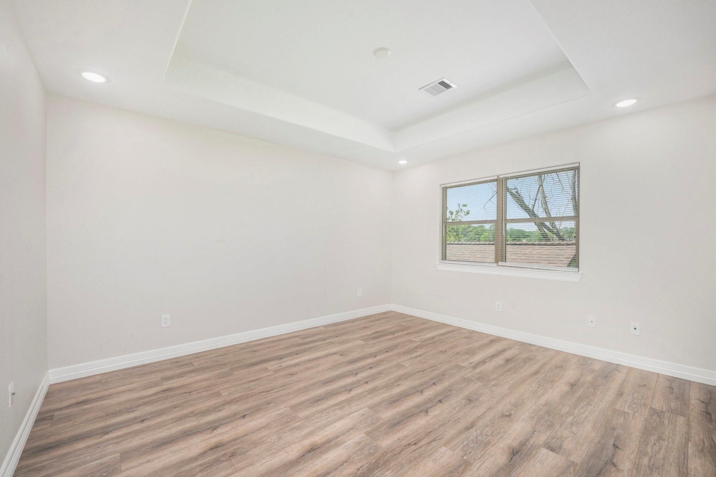 7711 Antoine Drive - Photo 14