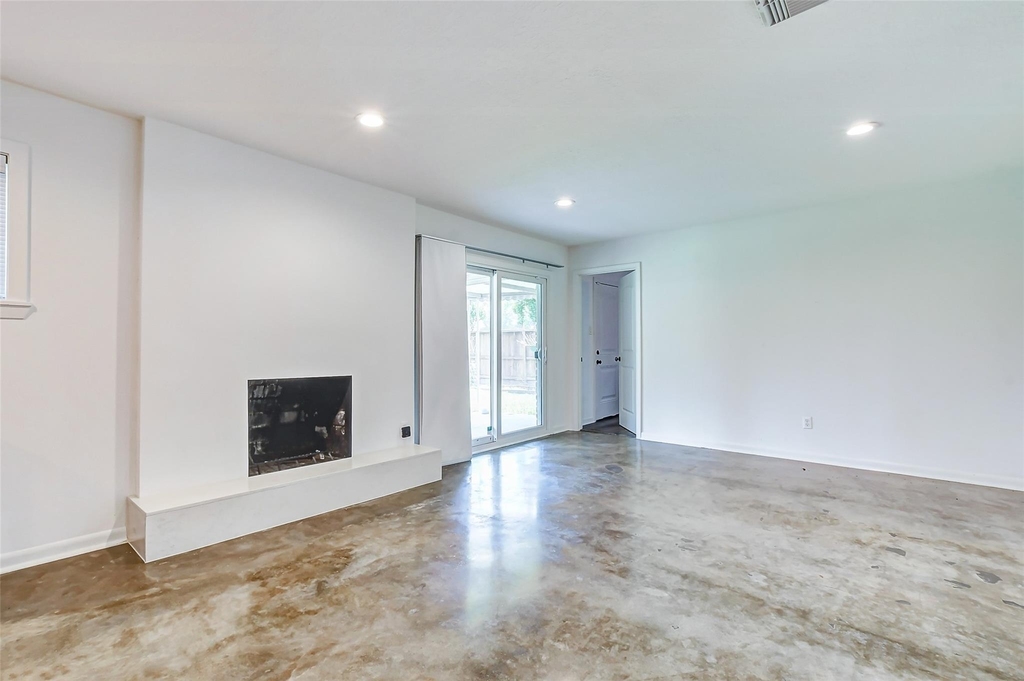 1202 Shadeland Drive - Photo 6