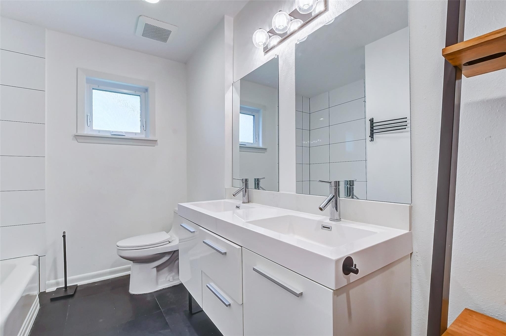 1202 Shadeland Drive - Photo 13