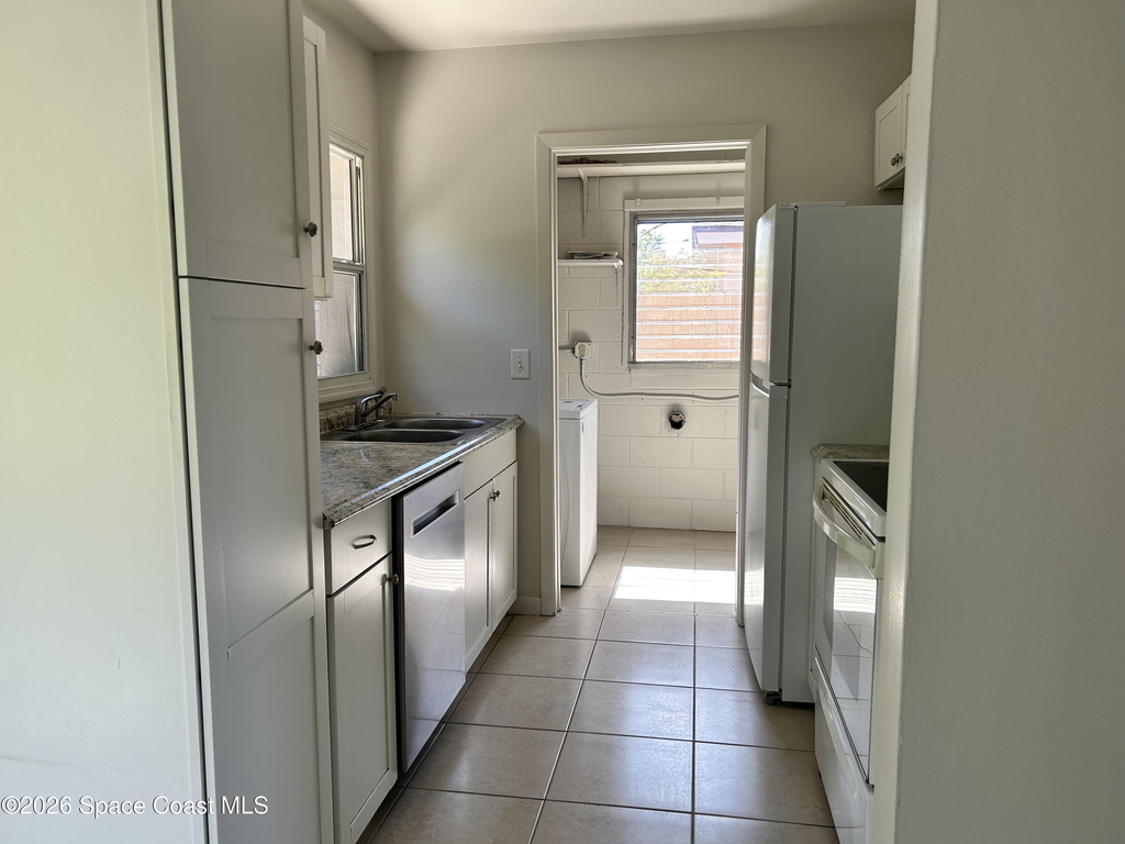 3930 Baker Avenue - Photo 3