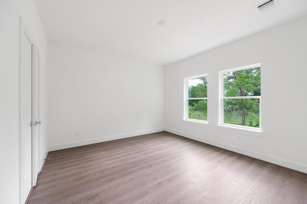 835 Paul Quinn Street - Photo 15