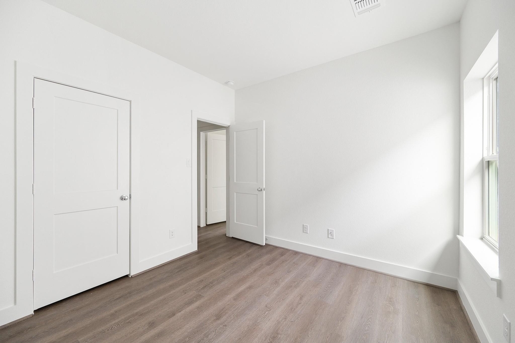 835 Paul Quinn Street - Photo 9