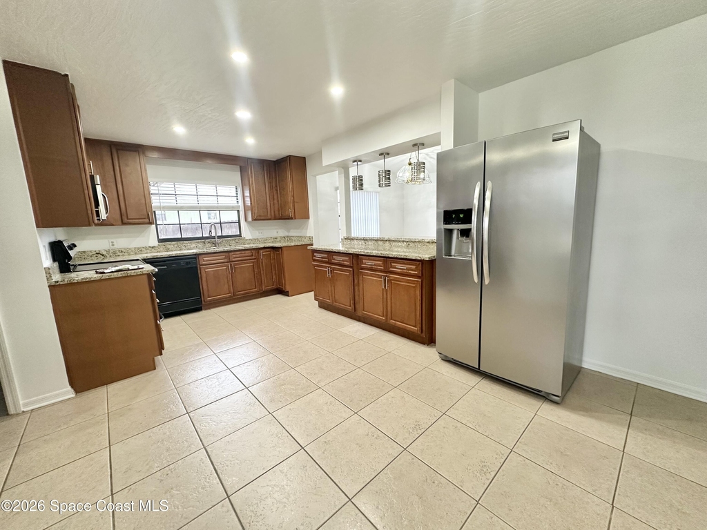 522 Karney Avenue Ne - Photo 11
