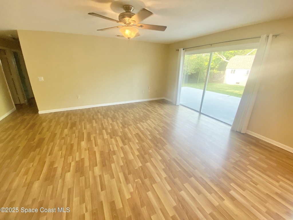 784 Alcazar Avenue - Photo 3