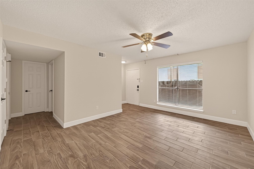 7714 Renwick Drive - Photo 11