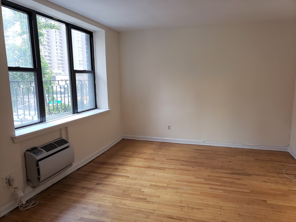 East 36 Street - Photo 0