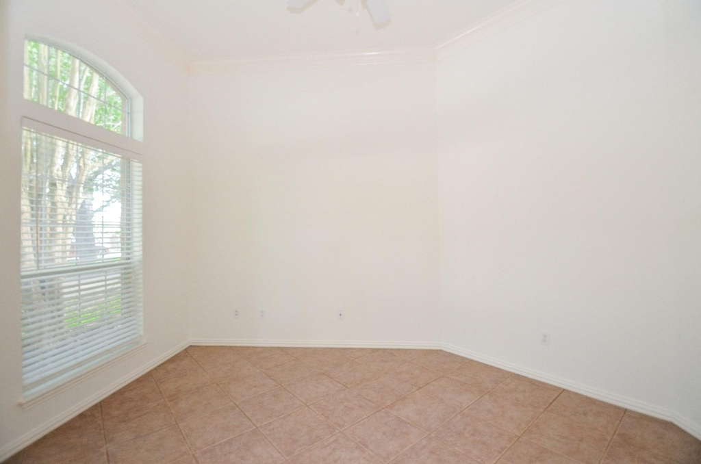 2607 Grand Plantation Court - Photo 9