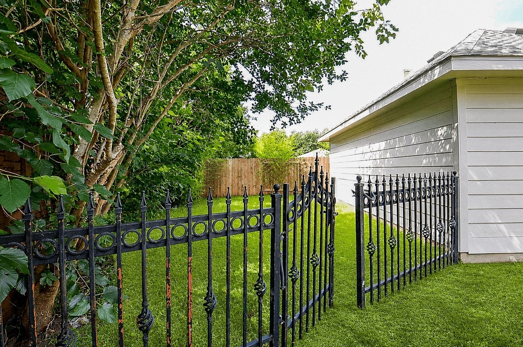 2607 Grand Plantation Court - Photo 47