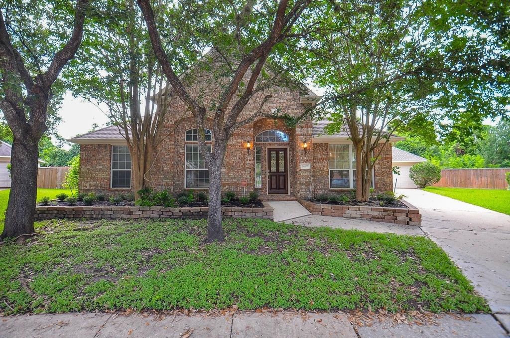 2607 Grand Plantation Court - Photo 0