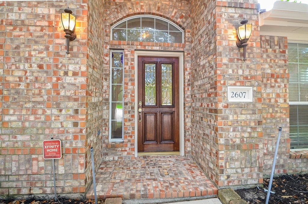 2607 Grand Plantation Court - Photo 3
