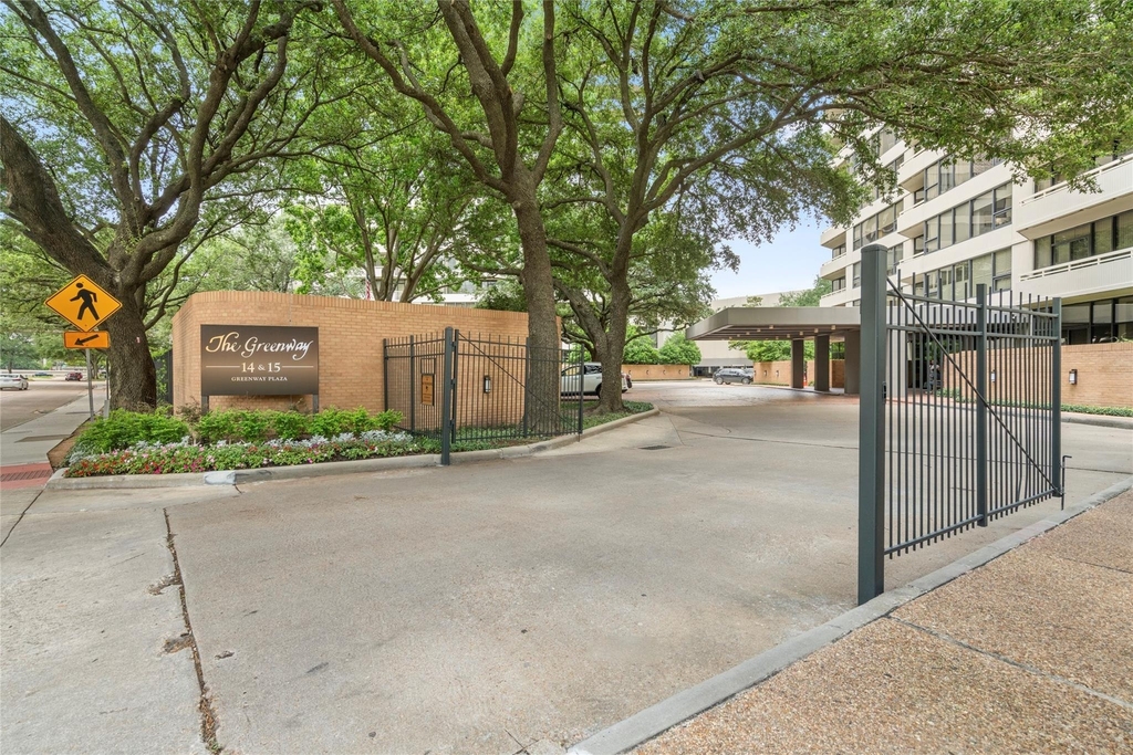 14 Greenway Plaza - Photo 17