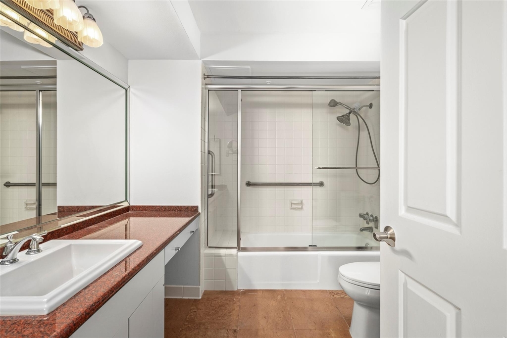 14 Greenway Plaza - Photo 14
