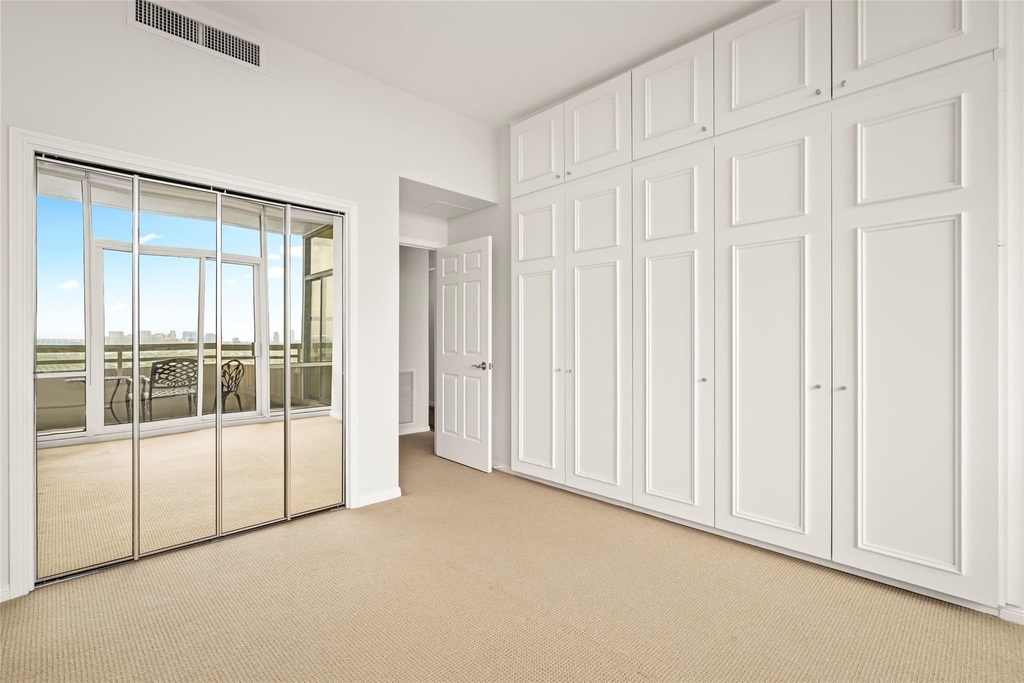 14 Greenway Plaza - Photo 14