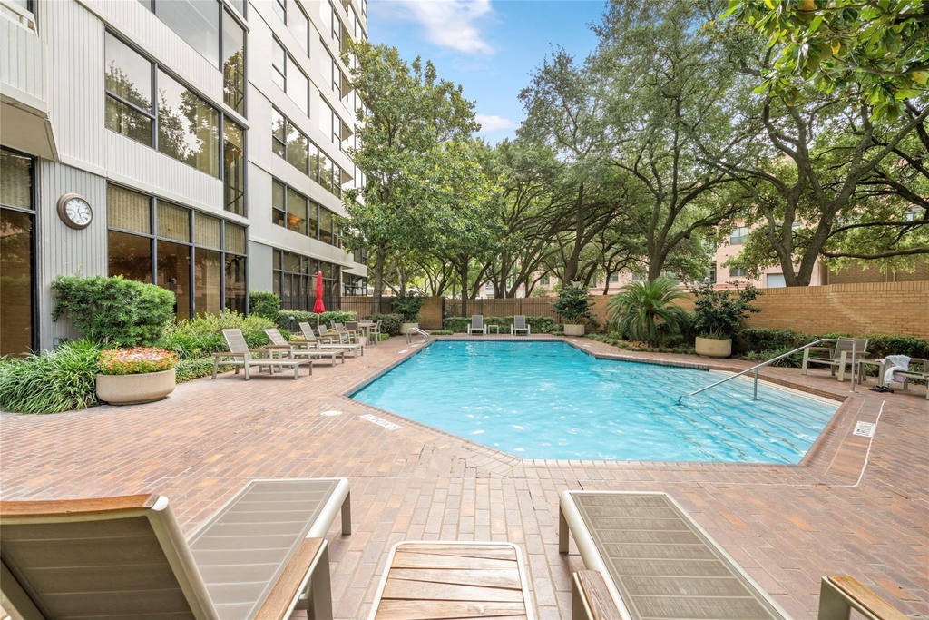 14 Greenway Plaza - Photo 5