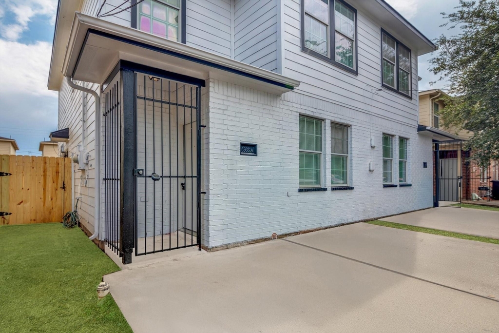 6933 Liverpool Street - Photo 1