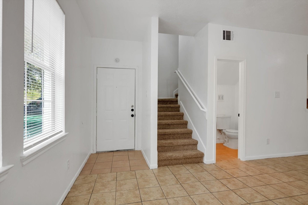 6933 Liverpool Street - Photo 2
