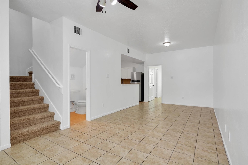 6933 Liverpool Street - Photo 3