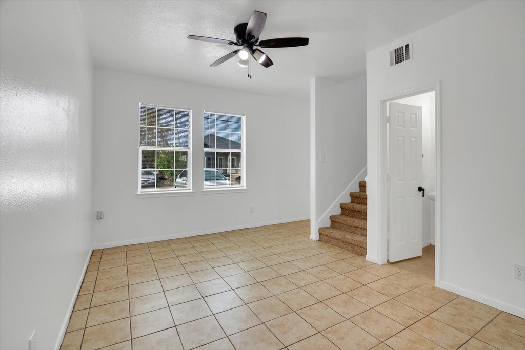 6933 Liverpool Street - Photo 6