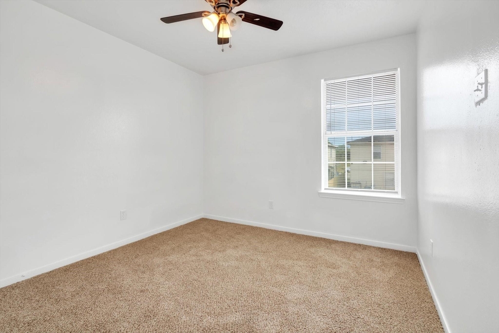 6933 Liverpool Street - Photo 20