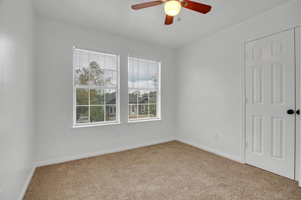 6933 Liverpool Street - Photo 19