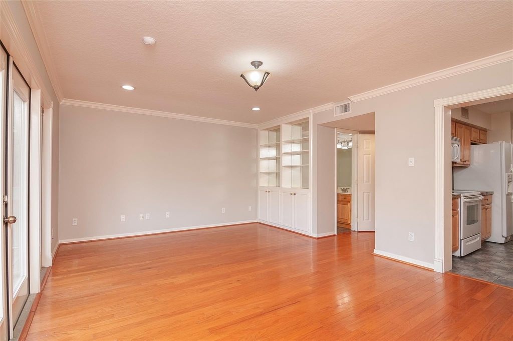 12979 Trail Hollow Drive - Photo 4