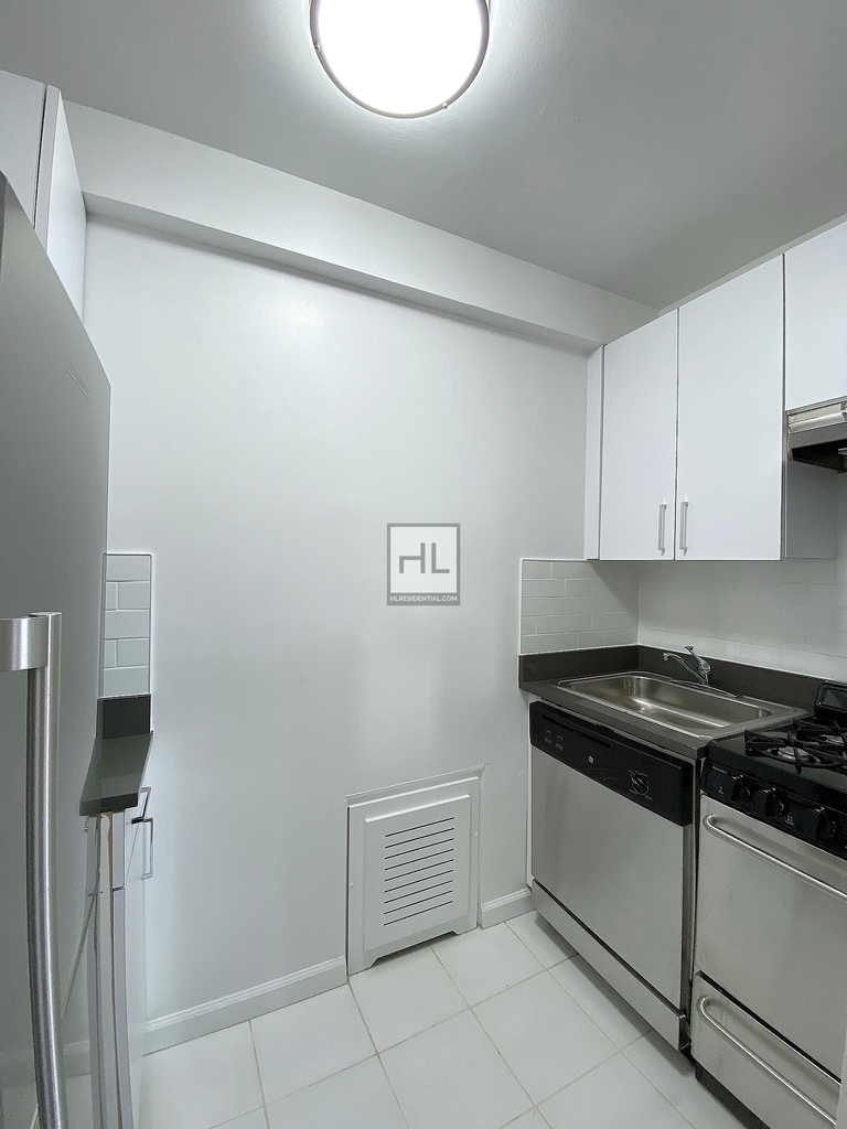 East 35th Street - Photo 1
